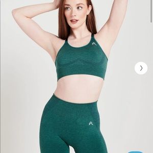 Oner Active Set Mineral Green: Sports Bra & Cycling Shorts Size Small